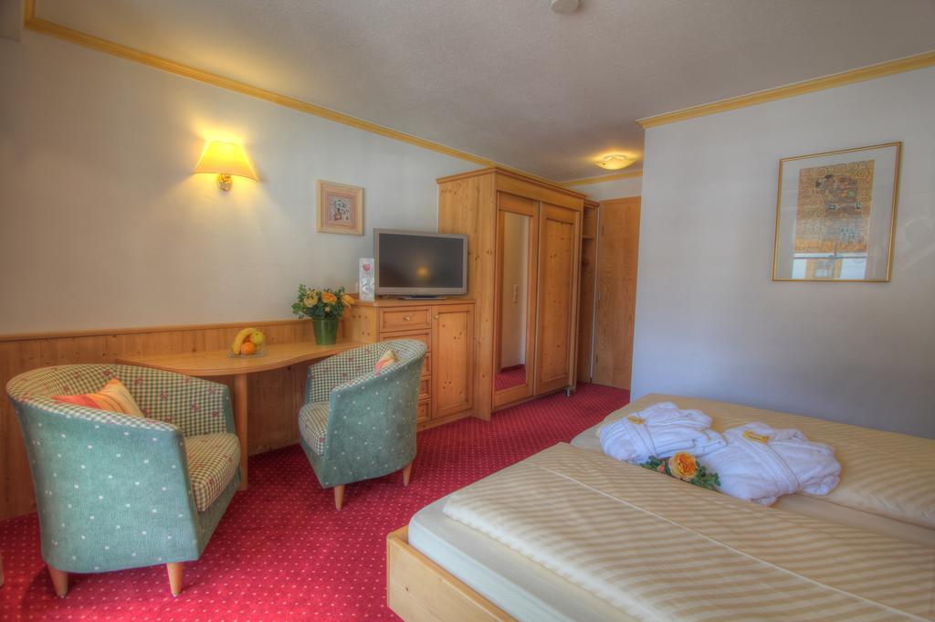 Landhotel Berghof Bad Hindelang Δωμάτιο φωτογραφία