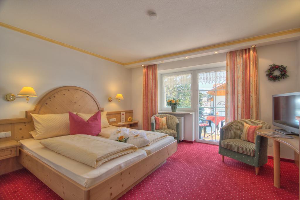 Landhotel Berghof Bad Hindelang Δωμάτιο φωτογραφία