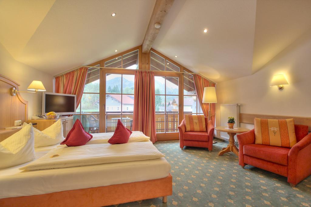 Landhotel Berghof Bad Hindelang Δωμάτιο φωτογραφία